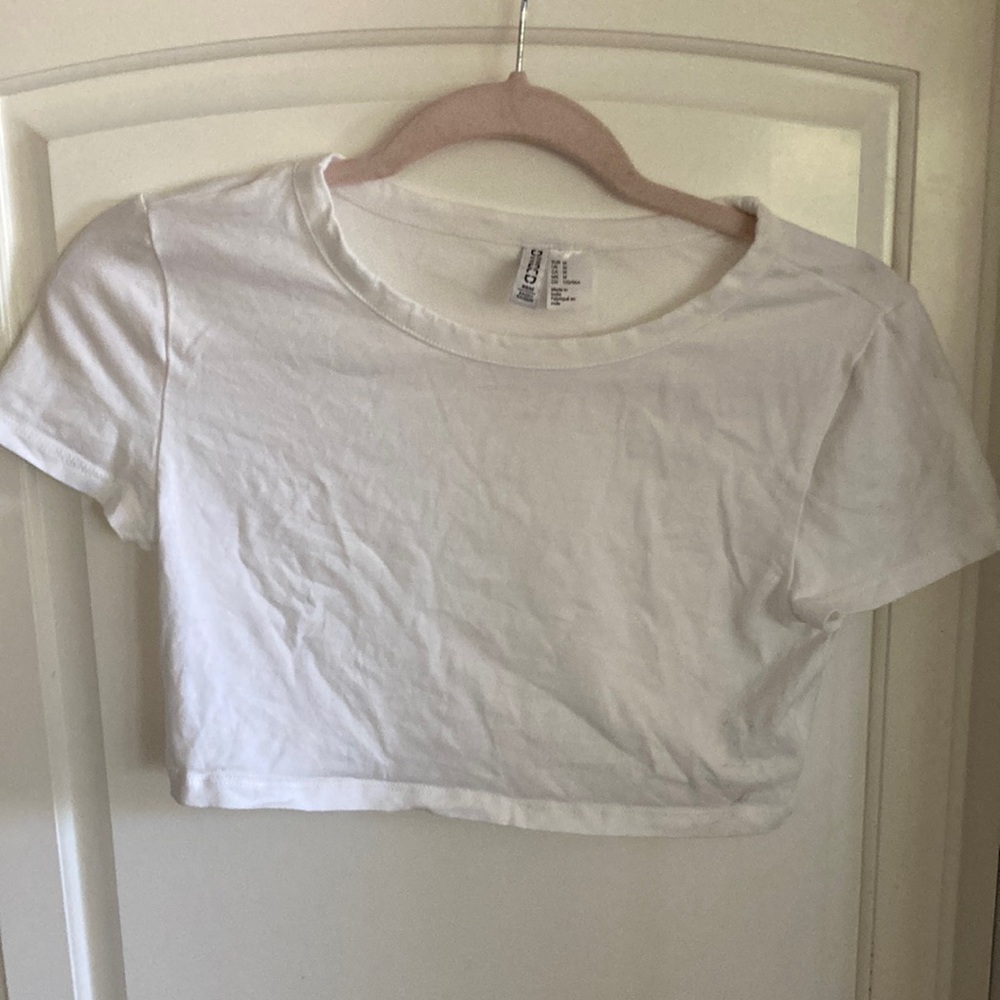 H&M white crop top Divider medium